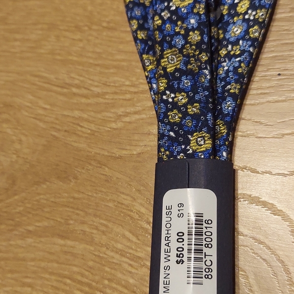 Tommy Hilfiger - Flower Pattern Bow Tie - Picture 2 of 7